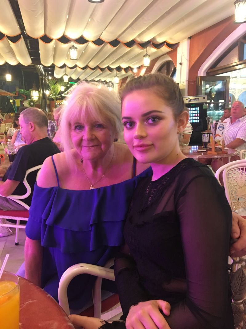 Joanie21W