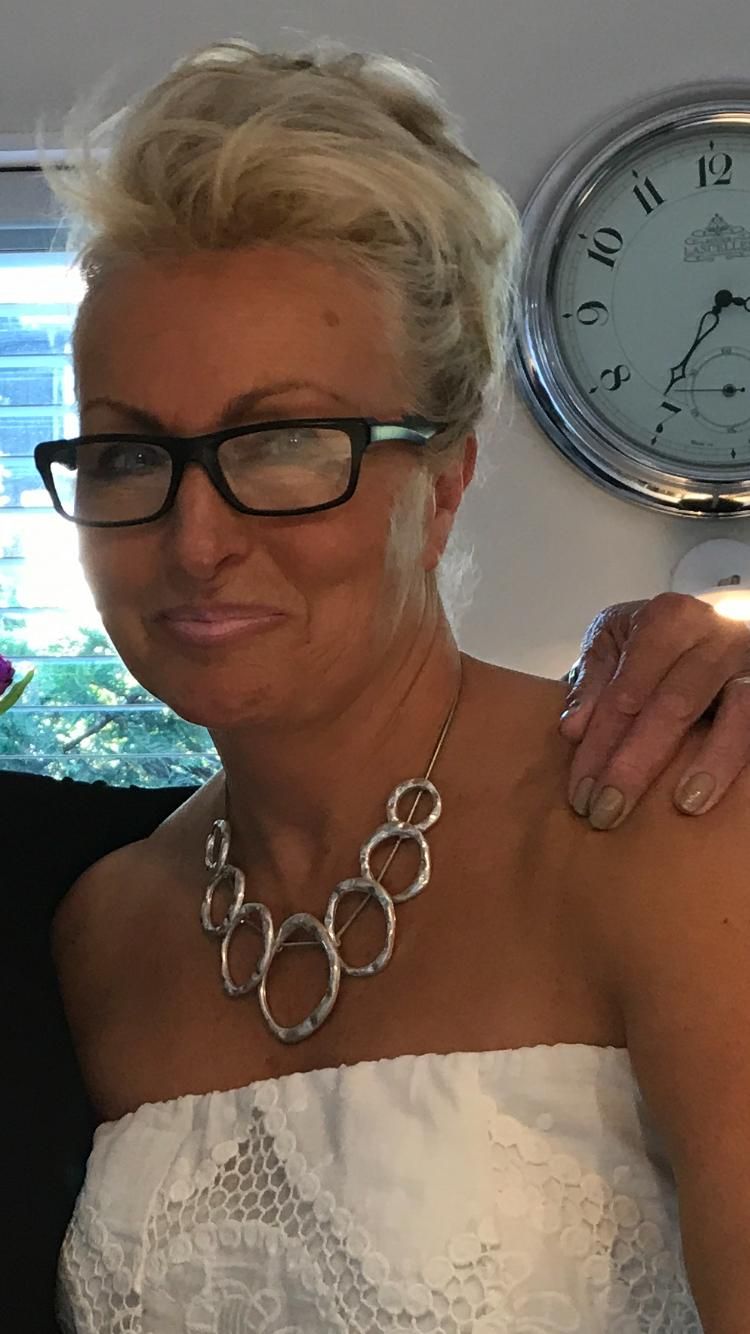 ClassyLady01
