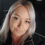 Pamela1976